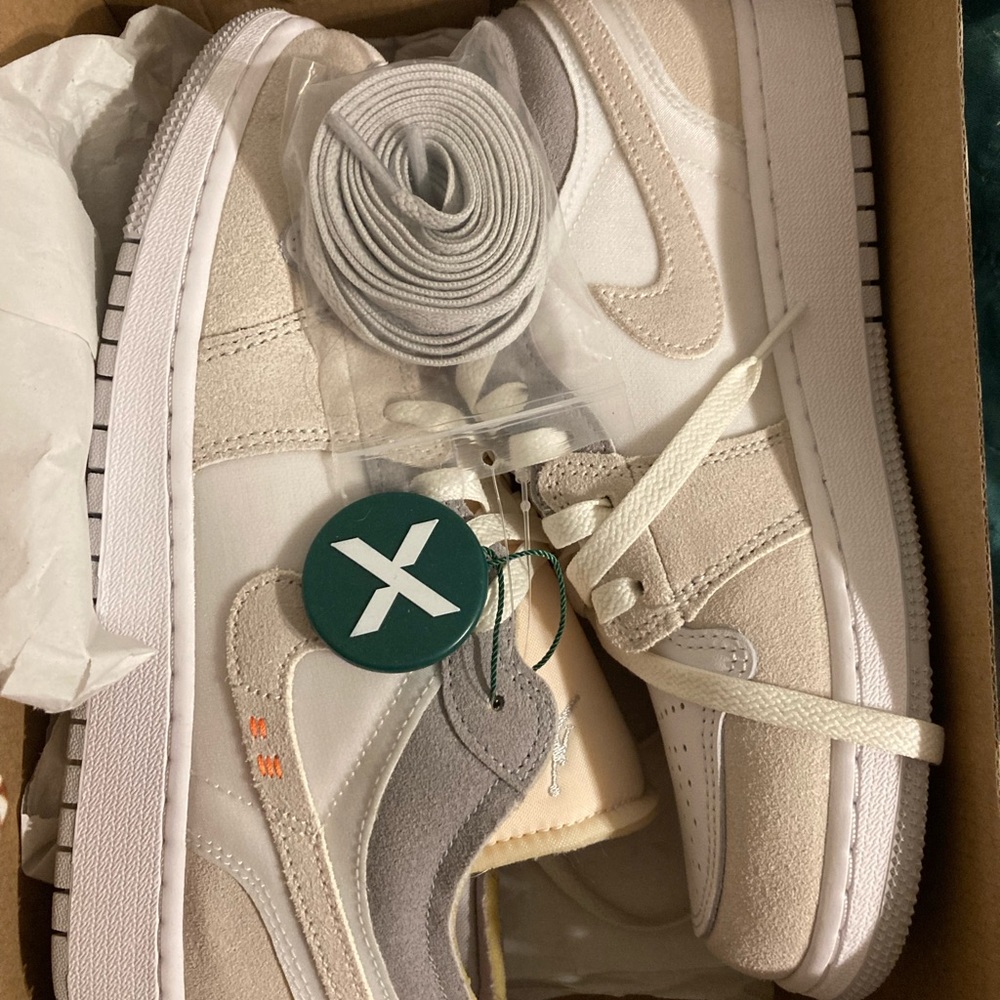 Jordan 1 Low se craft NEVER WORN just didn’t fit